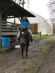 40代でホームステイの乗馬体験